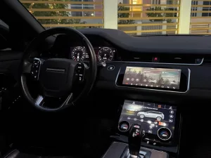 2020 Land Rover Range Rover Evoque SE