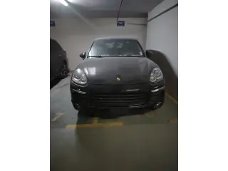 2016 Porsche Cayenne in Ajman used car