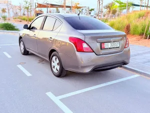 2019 نيسان صني EX