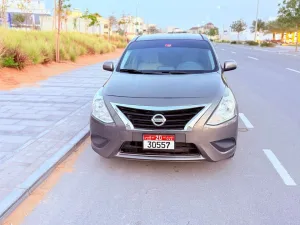 2019 نيسان صني EX