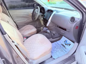 2019 نيسان صني EX