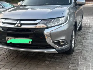 2017 Mitsubishi Outlander ES