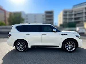 2017 Infiniti QX80