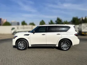 2017 Infiniti QX80