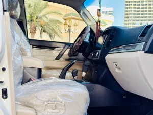 2018 Mitsubishi Pajero GLS