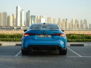 2025 بي أم دابليو ام ٤ CSL