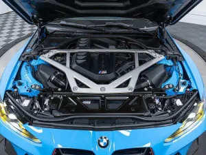 2025 بي أم دابليو ام ٤ CSL