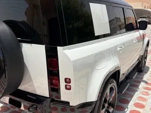 2025 Land Rover Defender 110 S