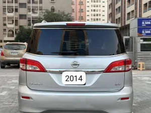 2014 نيسان كويست LE