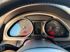 2011 اودي كيو٧ Premium Plus