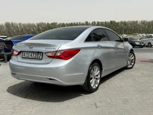 2011 هيونداي سوناتا Night Edition