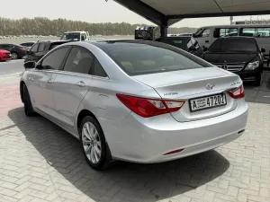 2011 هيونداي سوناتا Night Edition
