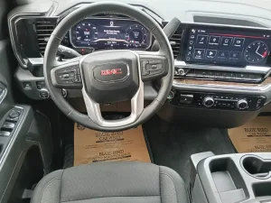 2025 GMC Sierra AT4
