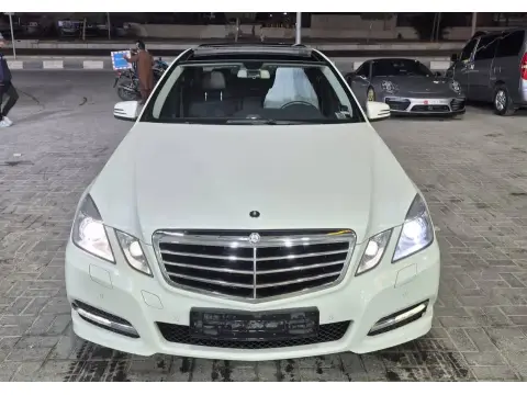 2011 Mercedes-Benz E-Class E300