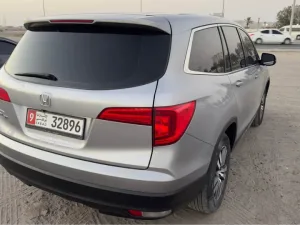 2016 هوندا بايلوت Black Edition