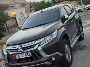 2017 Mitsubishi Montero ES