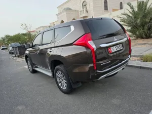 2017 Mitsubishi Montero ES