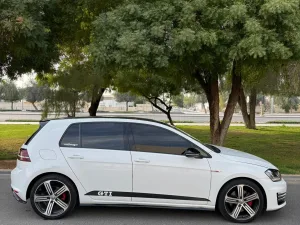 2017 Volkswagen Golf GTI