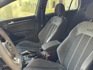 2017 Volkswagen Golf GTI