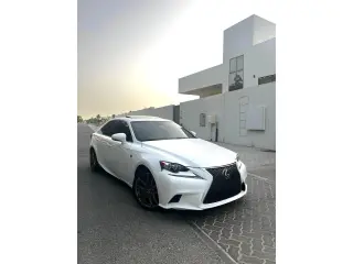 2016 Lexus IS in Abu Dhabi used car