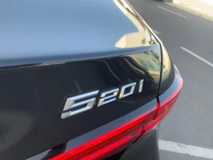 2026 BMW 5-Series 520i