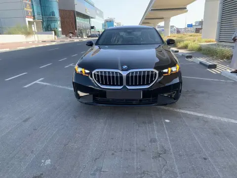 2026 BMW 5-Series 520i