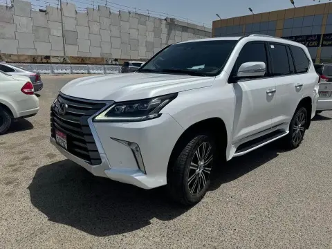 2020 لكزس أل أكس ٥٧٠ No Trim