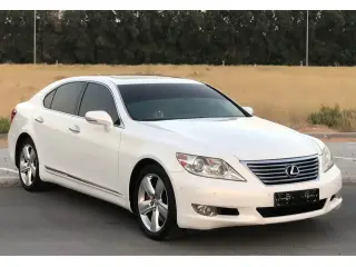 2010 Lexus LS in Dubai used car