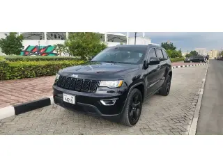 2017 Jeep Grand Cherokee في Sharjah سيارة مستعملة