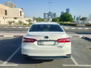 2020 Toyota Camry Hybrid LE