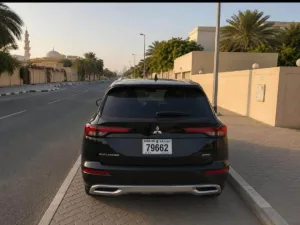 2023 Mitsubishi Outlander SE Special Edition