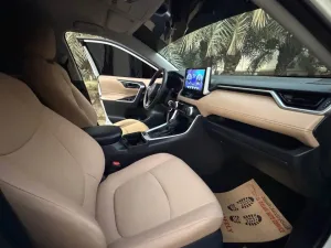 2020 Toyota Rav4 EX