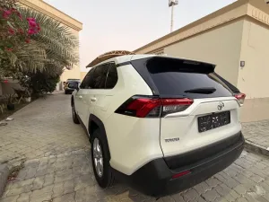 2020 Toyota Rav4 EX