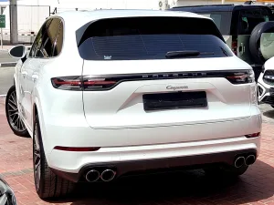 2020 بورش كاين V6