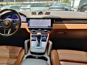 2020 بورش كاين V6