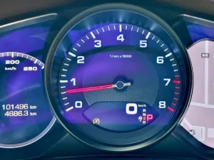 2020 بورش كاين V6