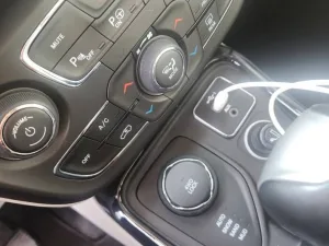 2019 جييب كومباس Latitude LUX