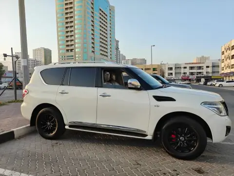 2014 Nissan Patrol LE T1