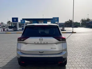 2024 نيسان روج SV