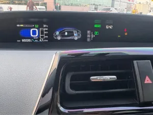 2017 Toyota Prius Limited