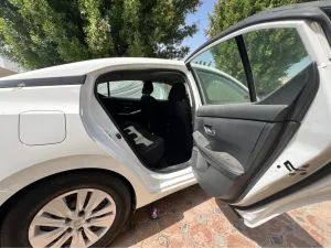 2021 نيسان سنترا SR