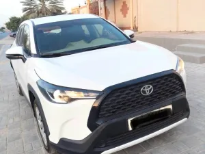 2022 تويوتا كرولا كروس LE