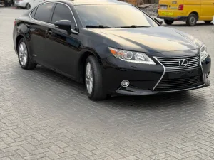 2014 Lexus ES ES300h