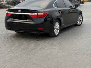 2014 Lexus ES ES300h