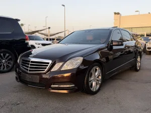 2011 مرسيدس-بنز الفئة - E E300