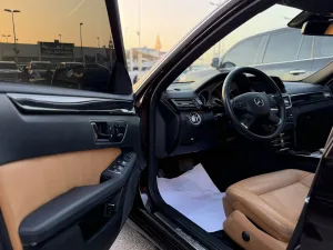 2011 مرسيدس-بنز الفئة - E E300