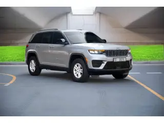 2022 Jeep Grand Cherokee في Dubai سيارة مستعملة