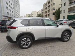 2023 نيسان روج SV