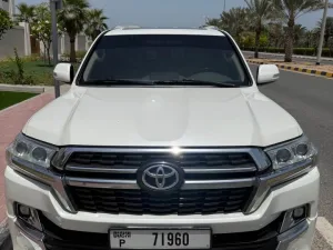 2019 تويوتا لاند كروزر GXR