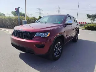 2020 Jeep Grand Cherokee في Dubai سيارة مستعملة
